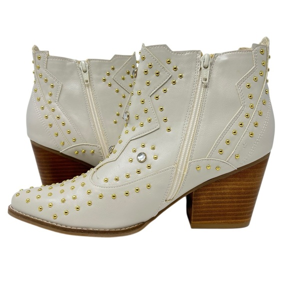 Coconuts by Matisse Cream Ankle Boots with Gold Accents - Picture 3 of 10
